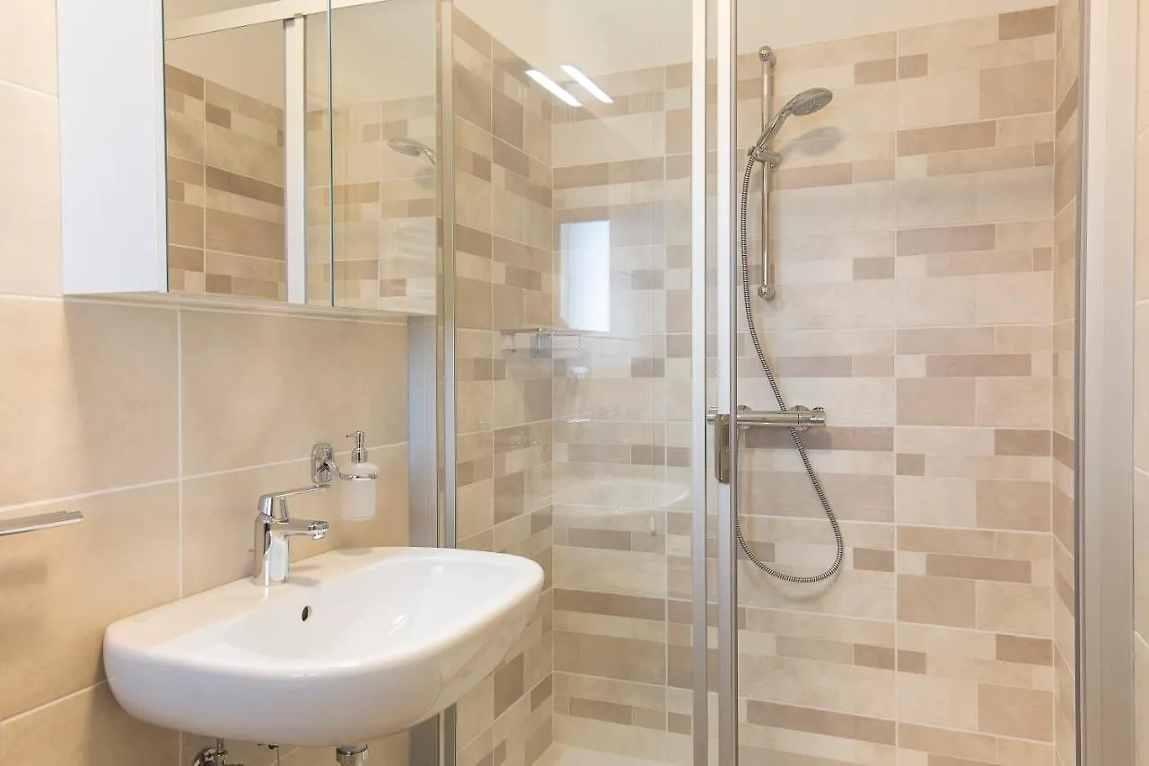 Mono Via Bellinzona Apartment Como